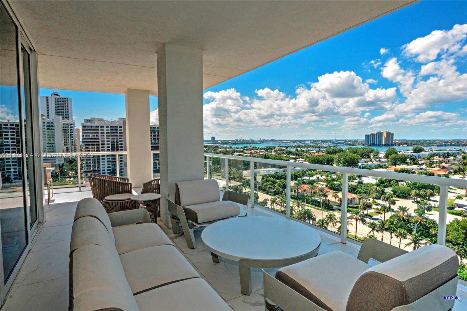 VISTABLUE SINGER ISLAND C - Residential