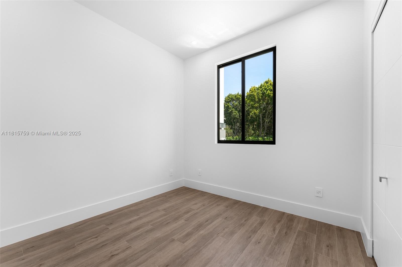 RIDGELINE ESTATES - Residential