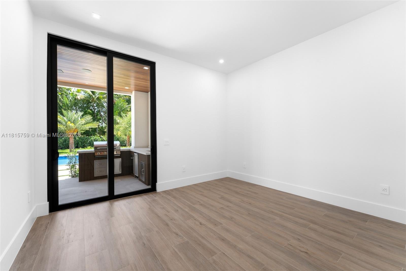 RIDGELINE ESTATES - Residential