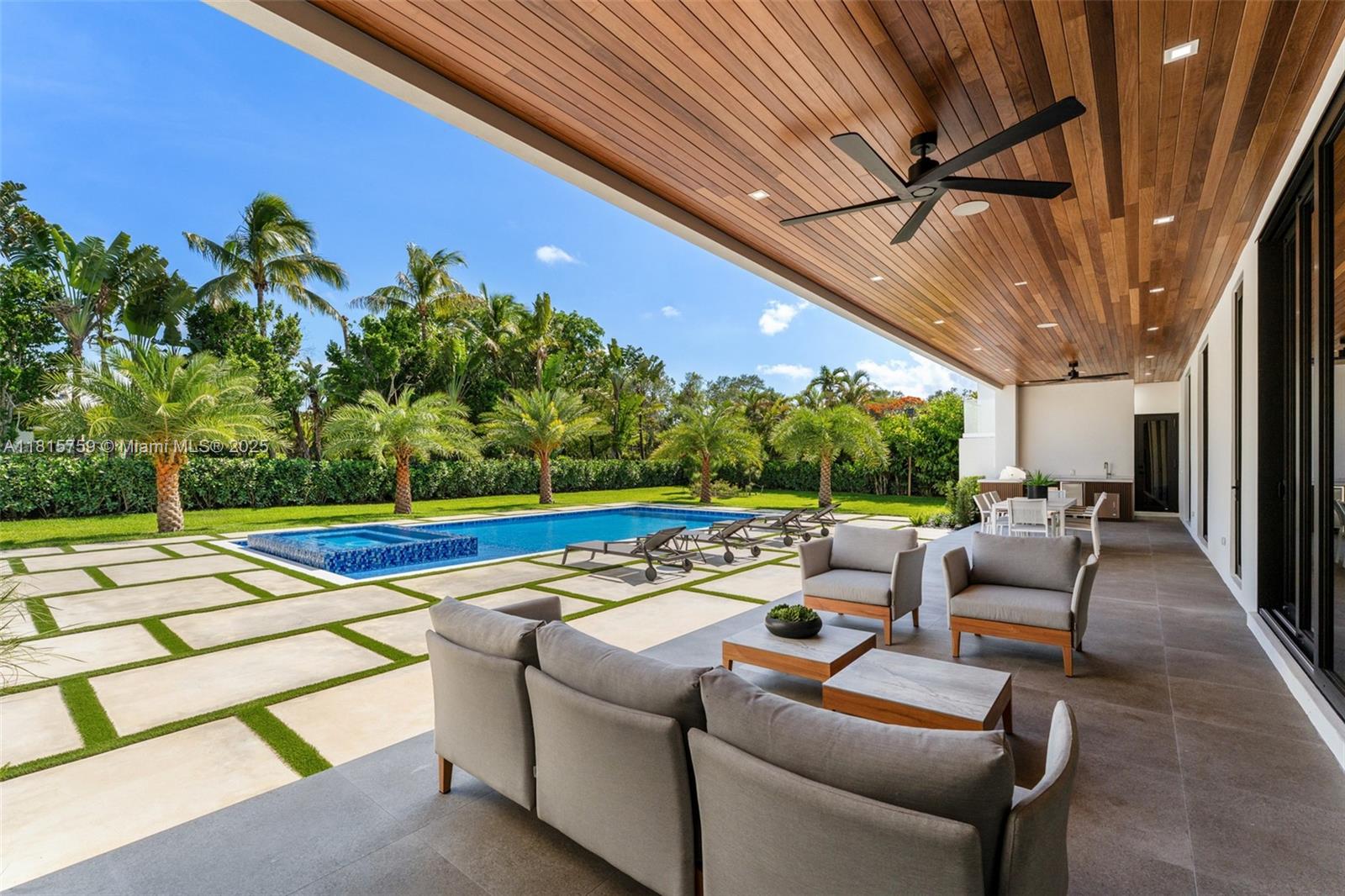 RIDGELINE ESTATES - Residential