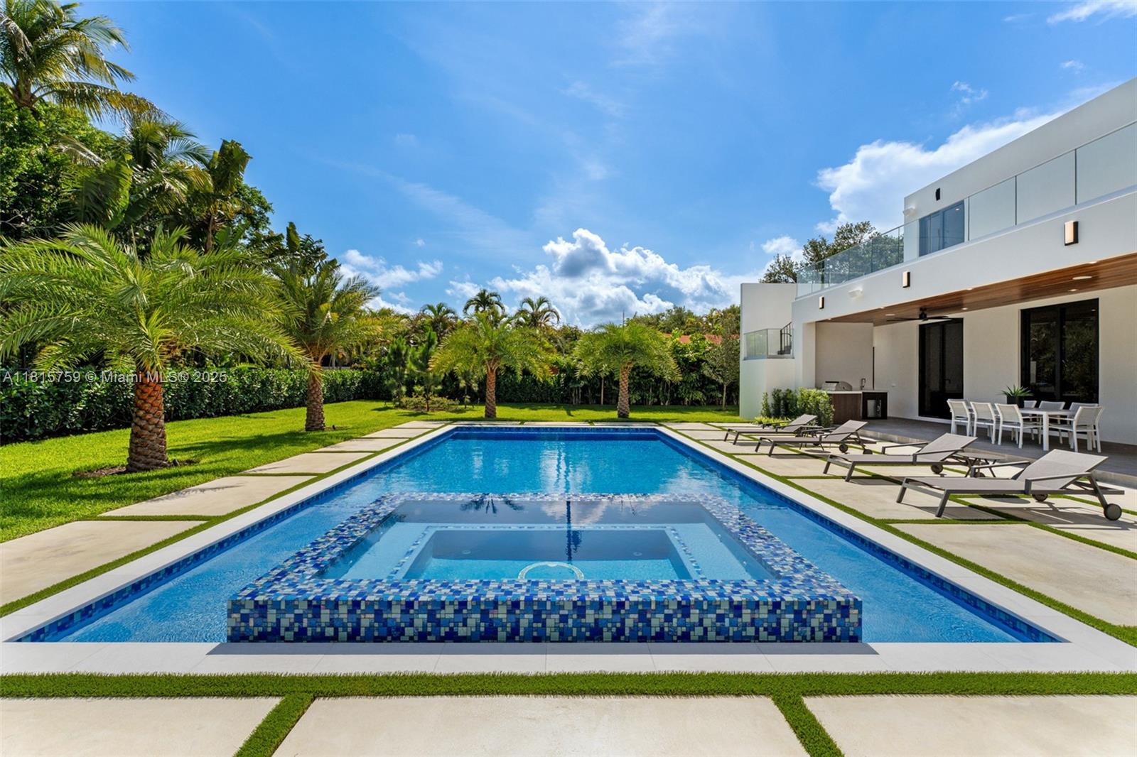 RIDGELINE ESTATES - Residential