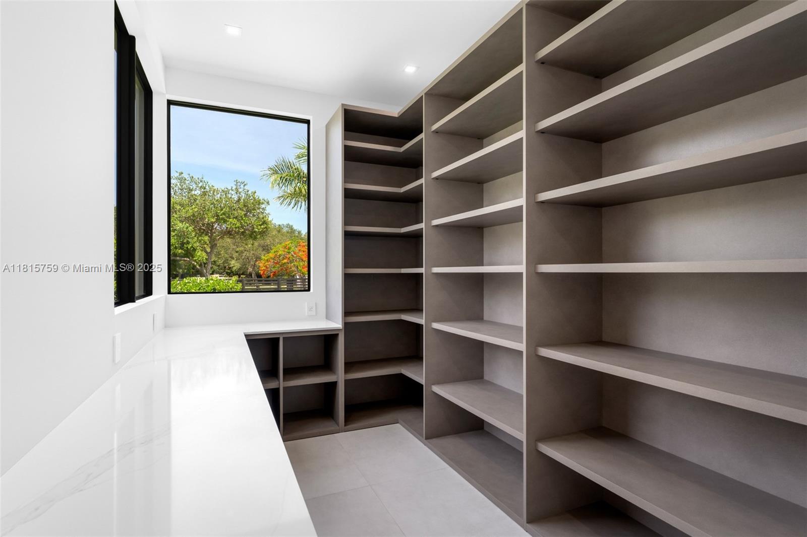 RIDGELINE ESTATES - Residential