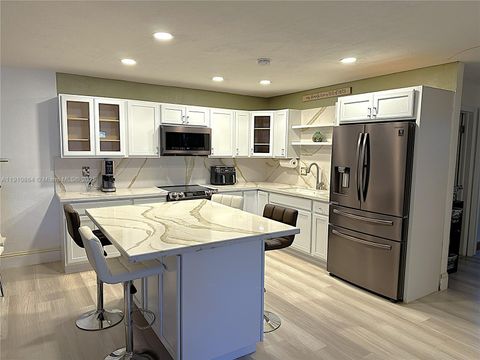 1860 NW 59th Ave Sunrise FL 33313