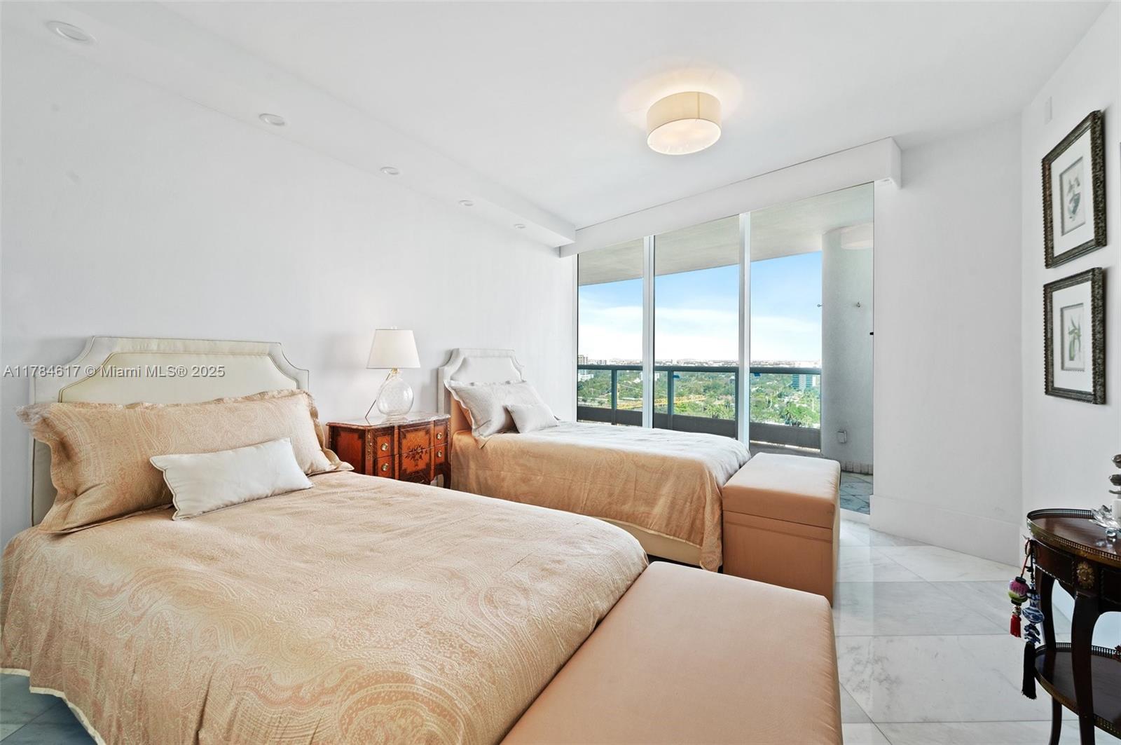 BRISTOL TOWERS CONDO - Residential