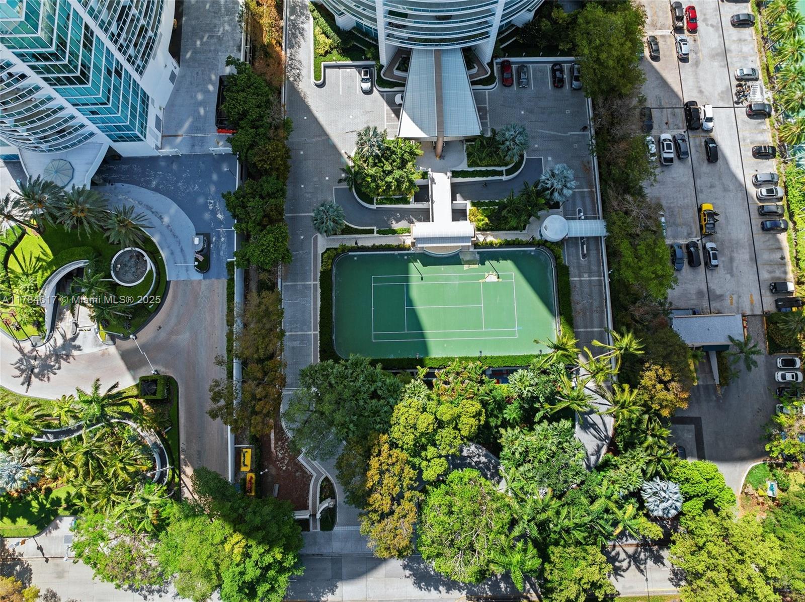 BRISTOL TOWERS CONDO - Residential