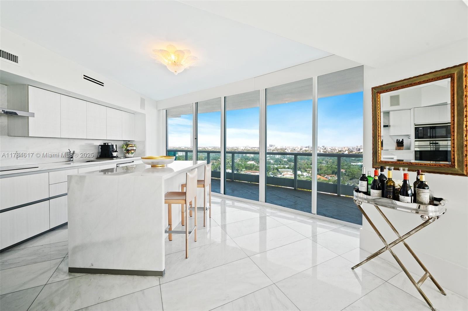 BRISTOL TOWERS CONDO - Residential