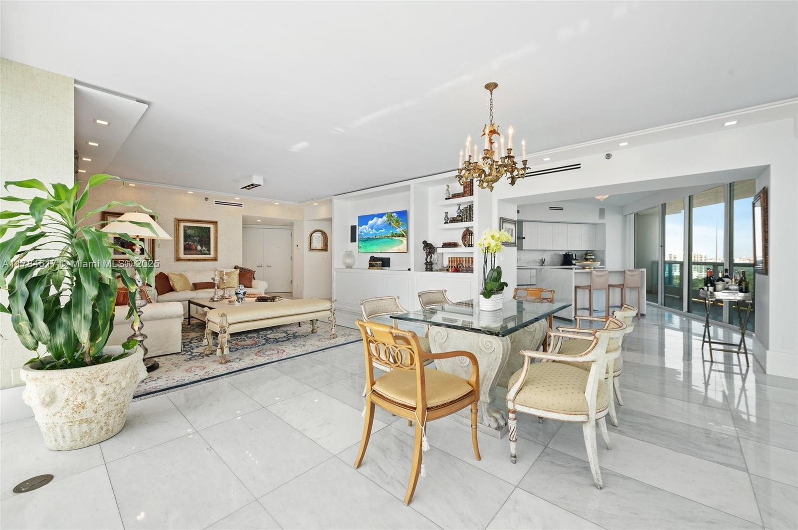 BRISTOL TOWERS CONDO - Residential