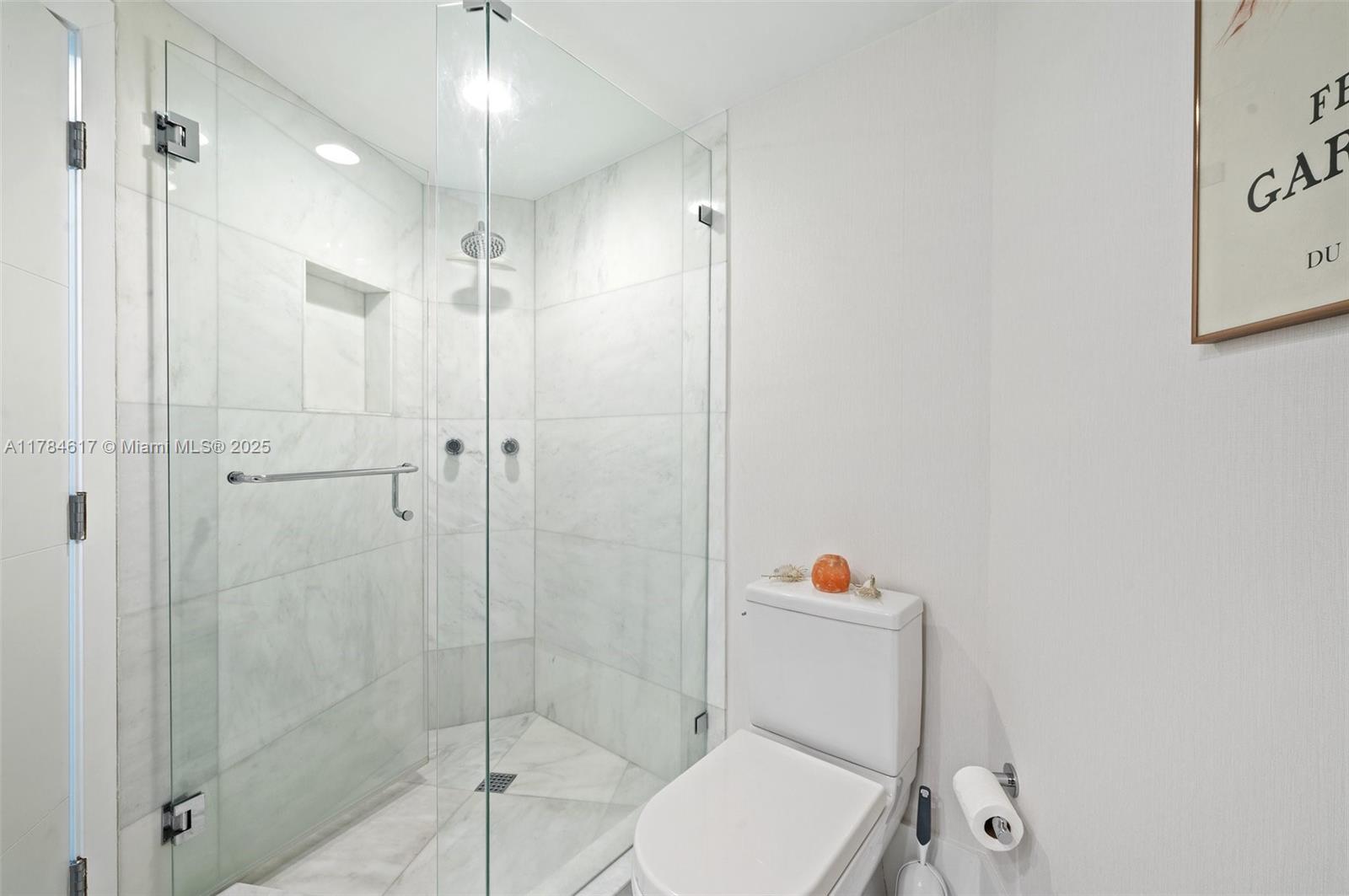 BRISTOL TOWERS CONDO - Residential