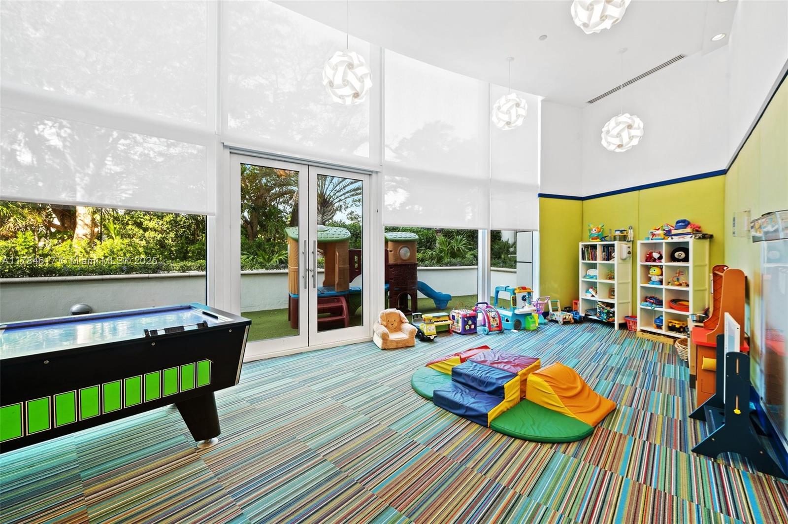 BRISTOL TOWERS CONDO - Residential