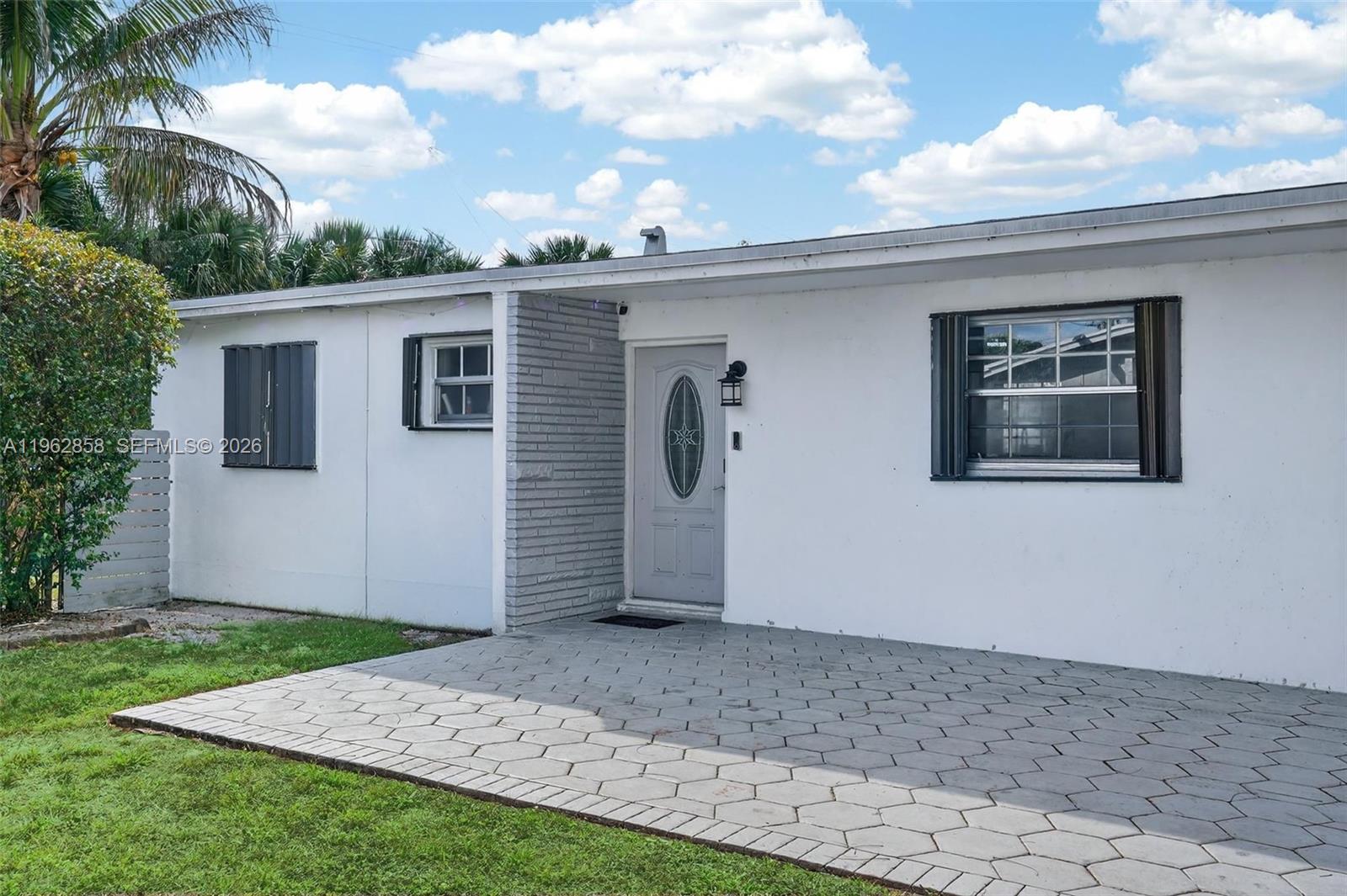 LAKEWOOD ESTS - Residential