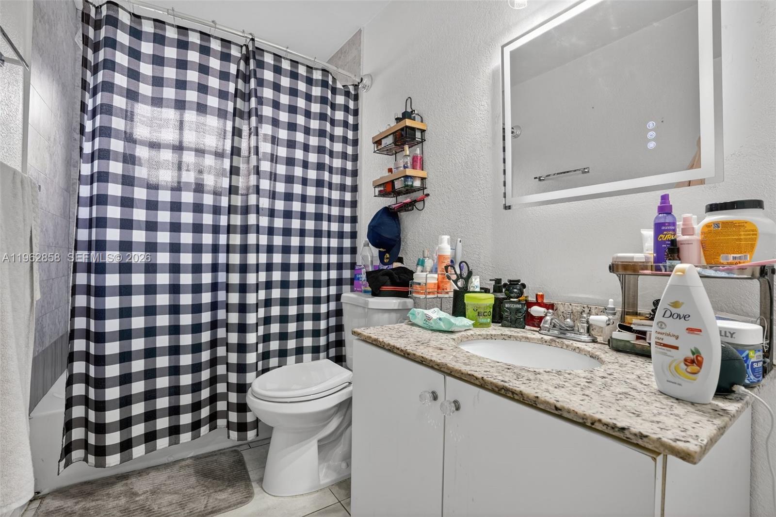 LAKEWOOD ESTS - Residential