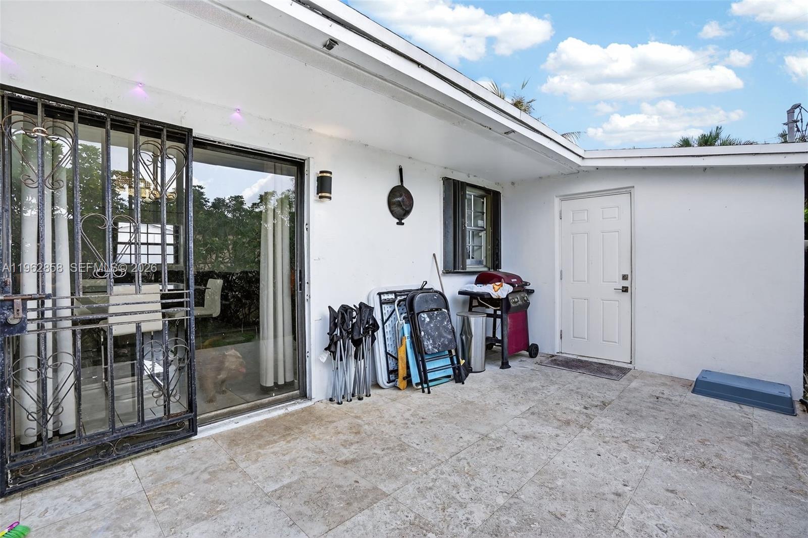 LAKEWOOD ESTS - Residential