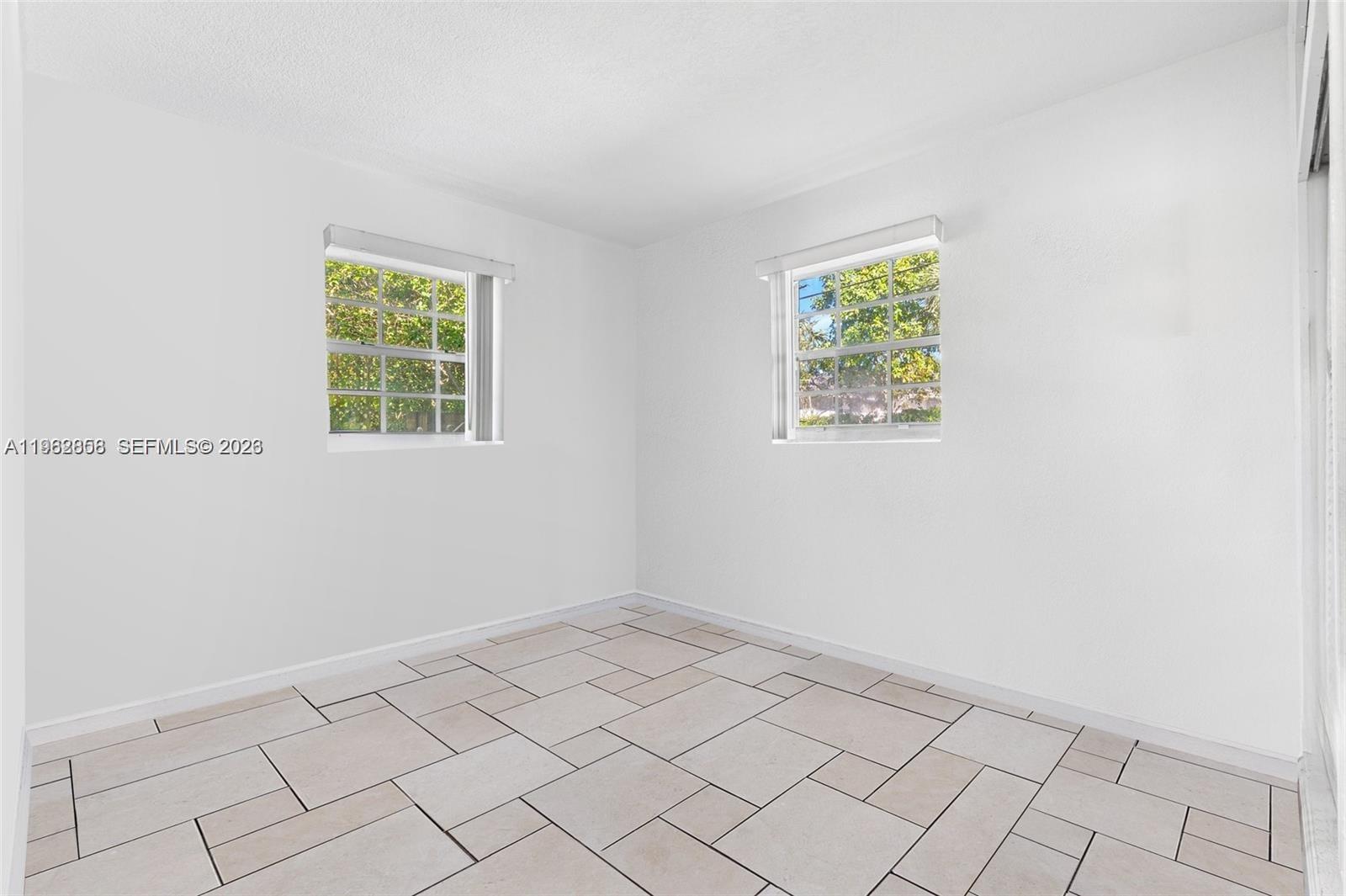 LAKEWOOD ESTS - Residential