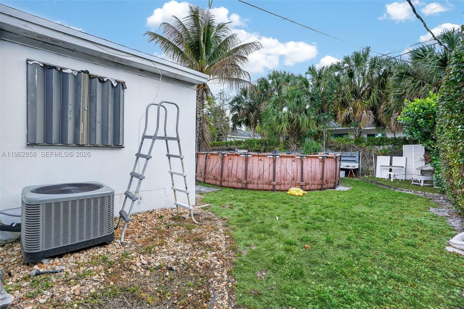 LAKEWOOD ESTS - Residential