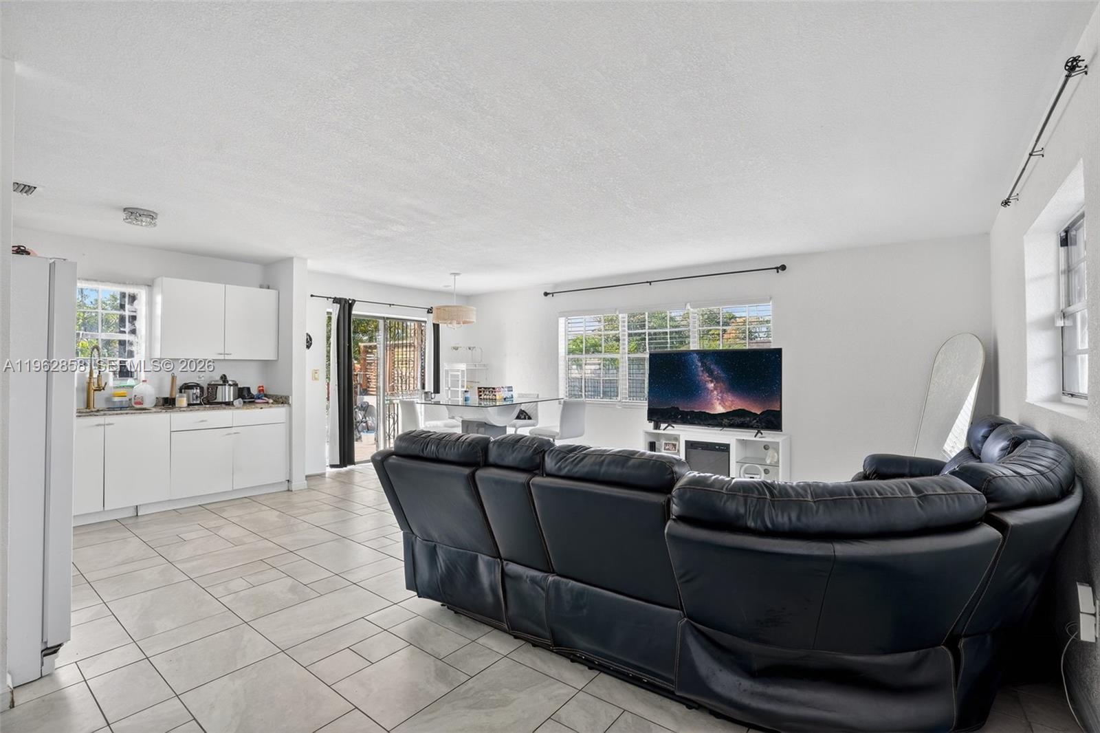 LAKEWOOD ESTS - Residential