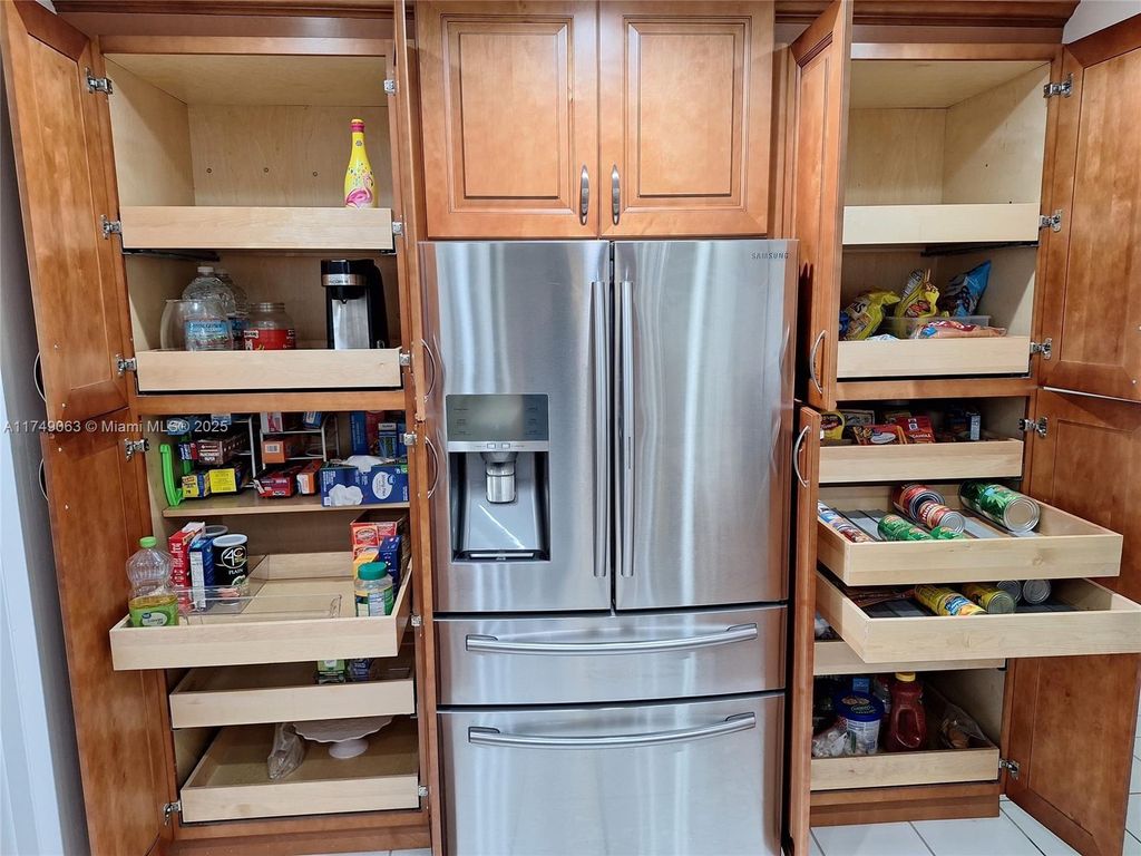 Photo of 1106 SW 16th St, Boynton Beach, FL 33426 (MLS # A11749063)