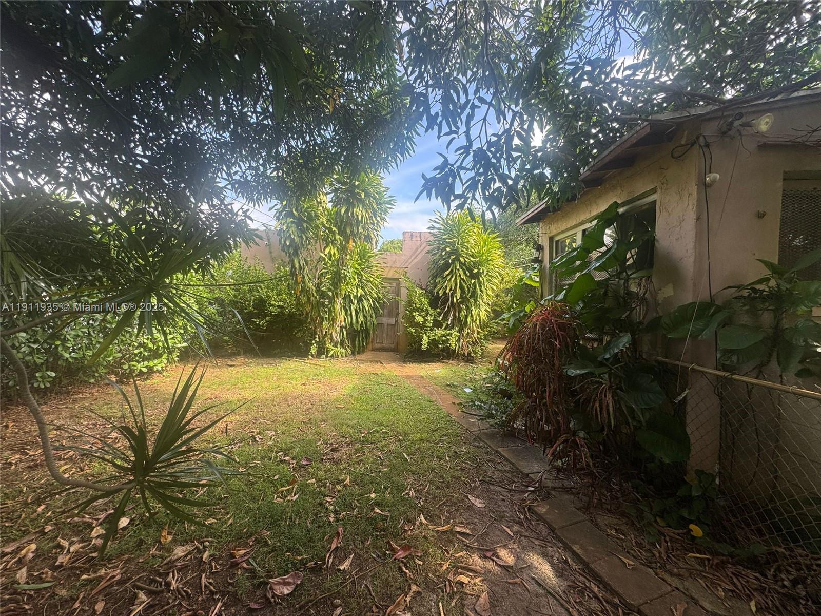 BELLCAMP MANOR - Residential Income