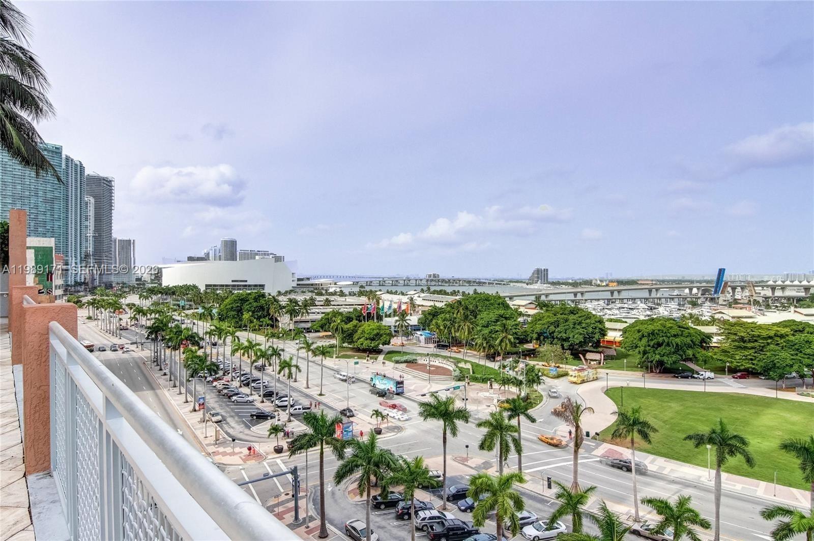 VIZCAYNE NORTH CONDO - Residential Lease