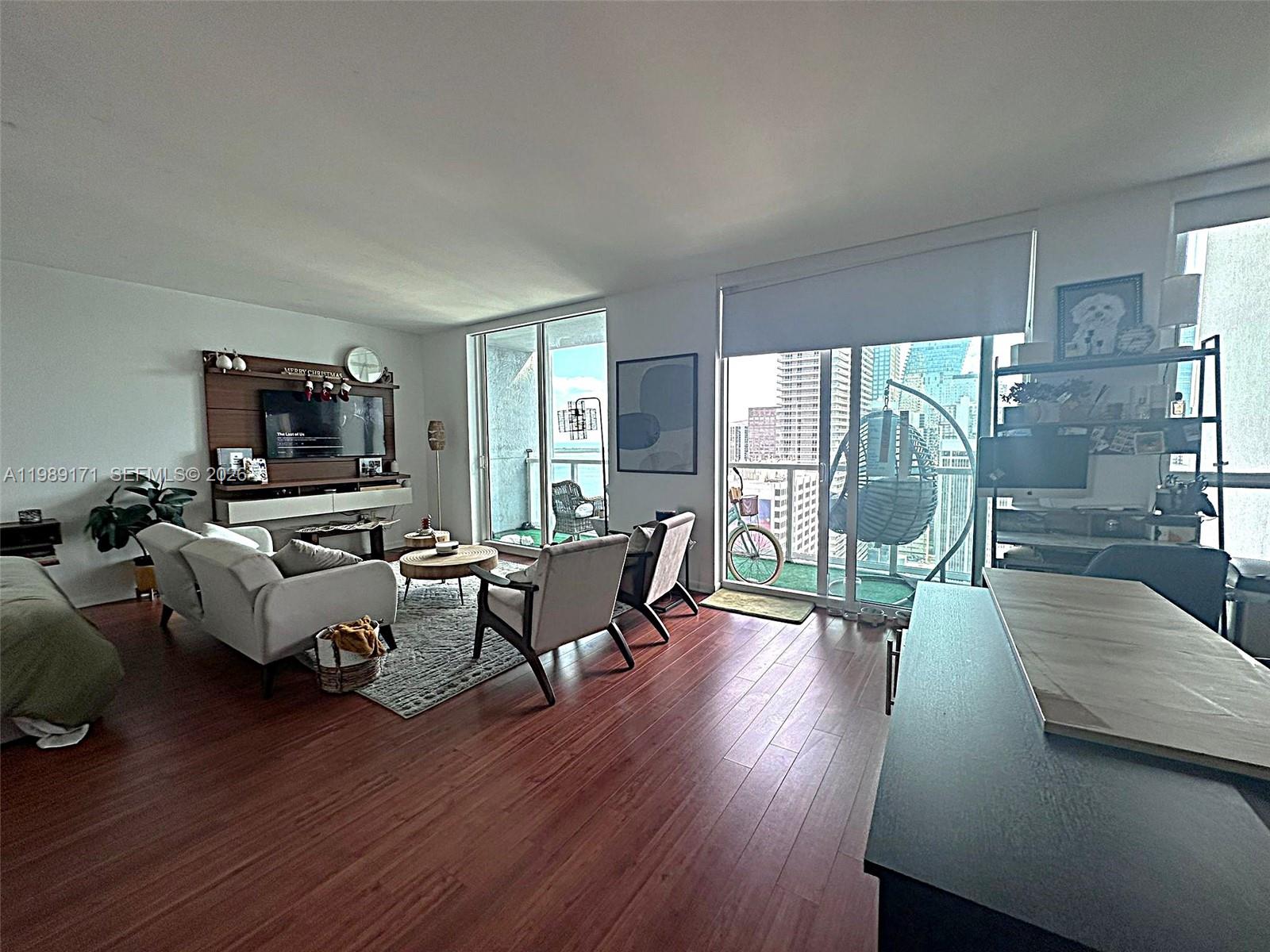 VIZCAYNE NORTH CONDO - Residential Lease