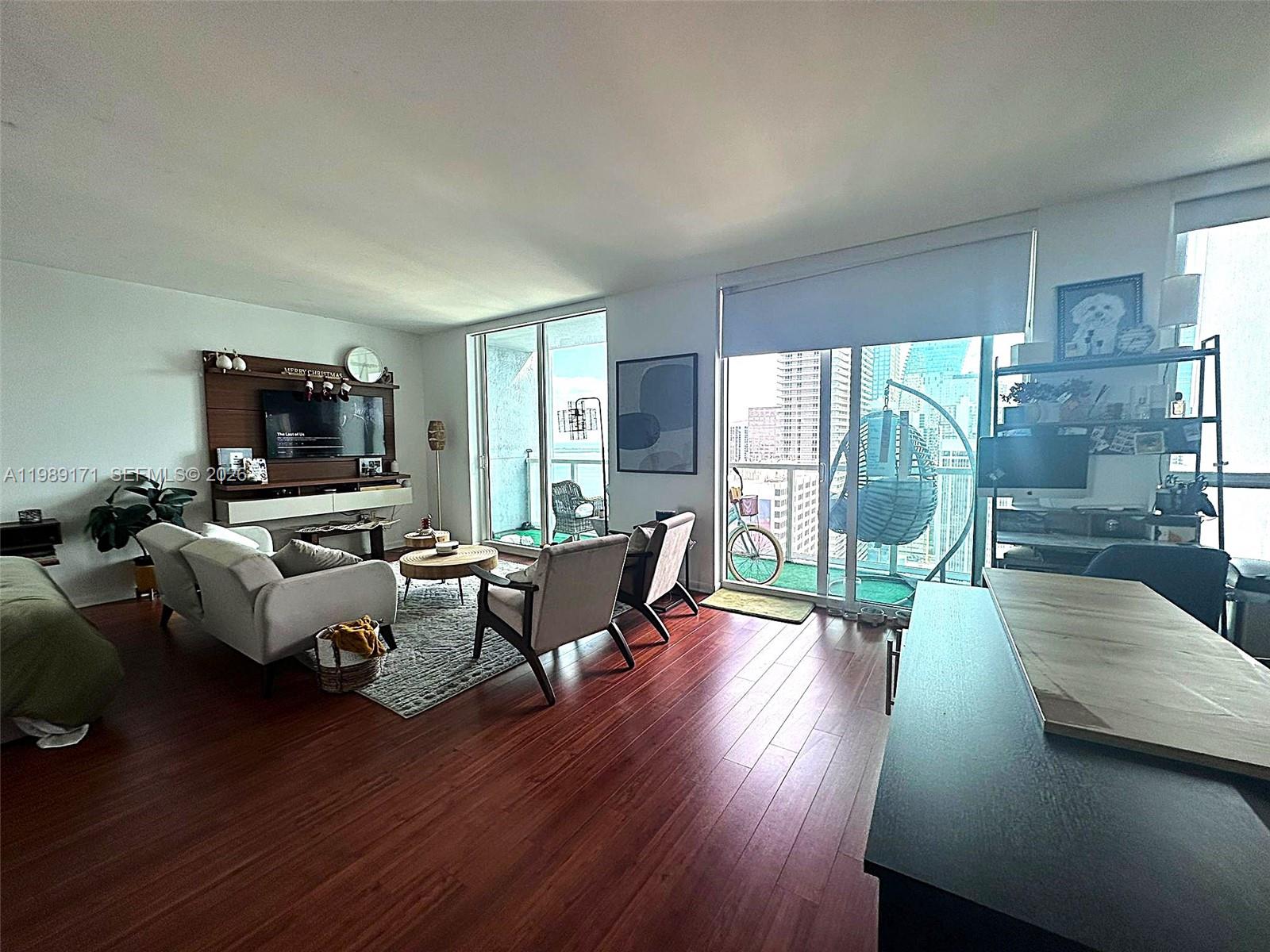 VIZCAYNE NORTH CONDO - Residential Lease