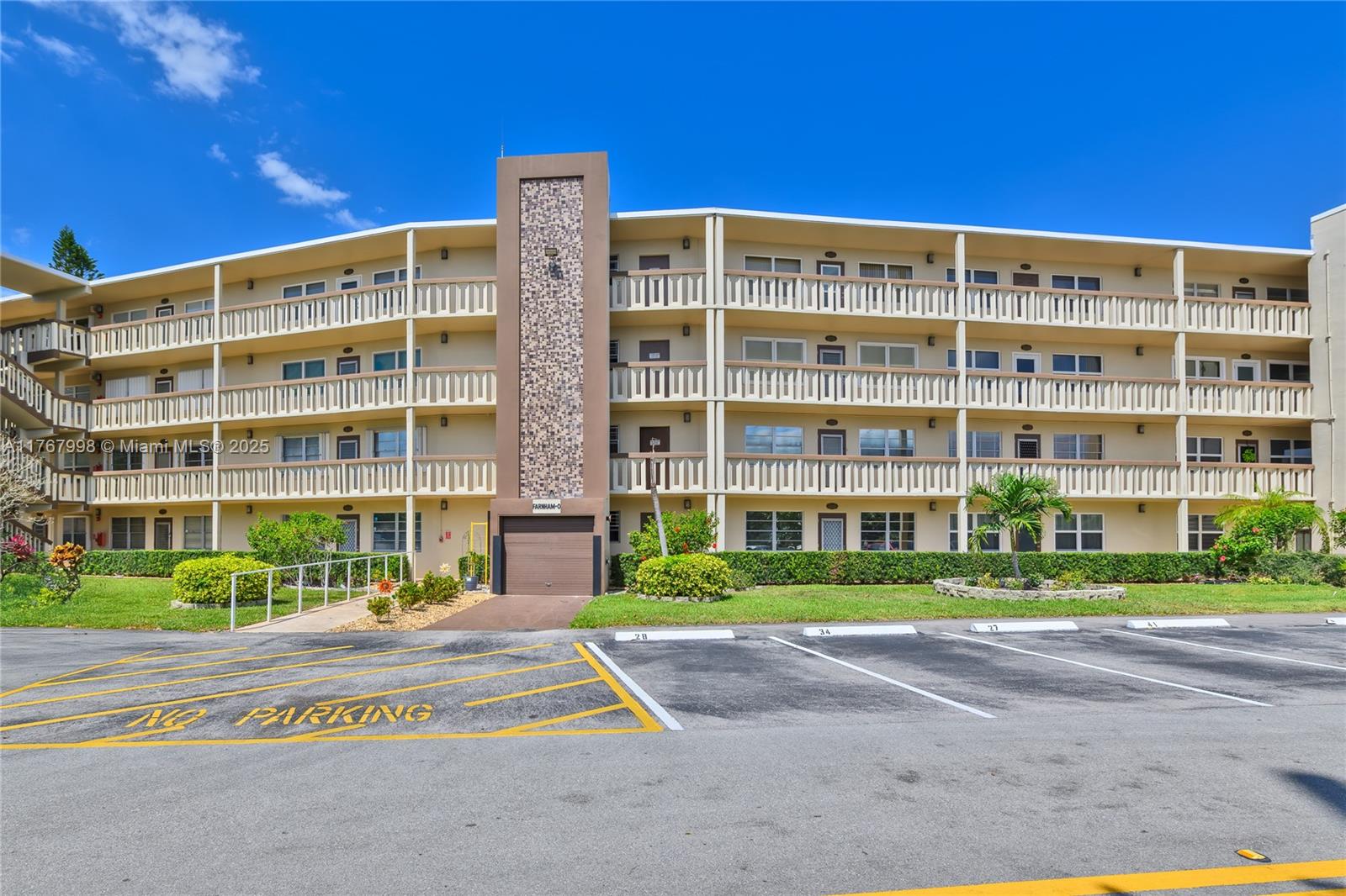 FARNHAM O CONDO - Residential