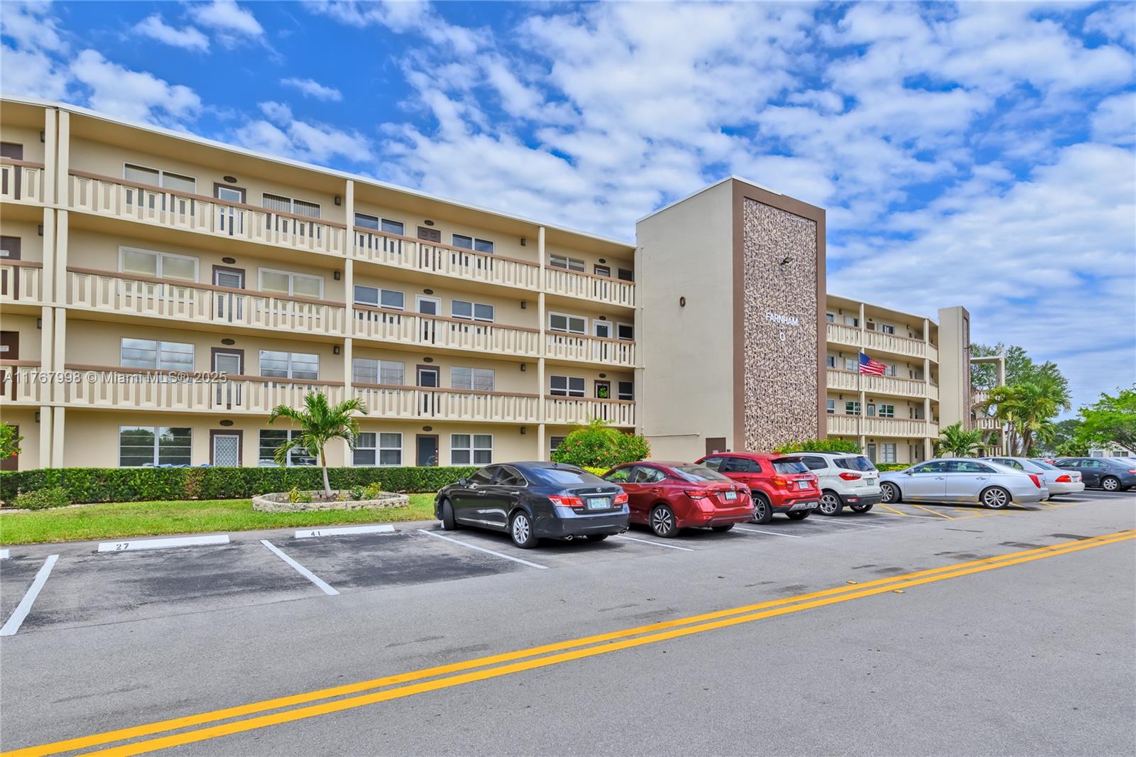 FARNHAM O CONDO - Residential