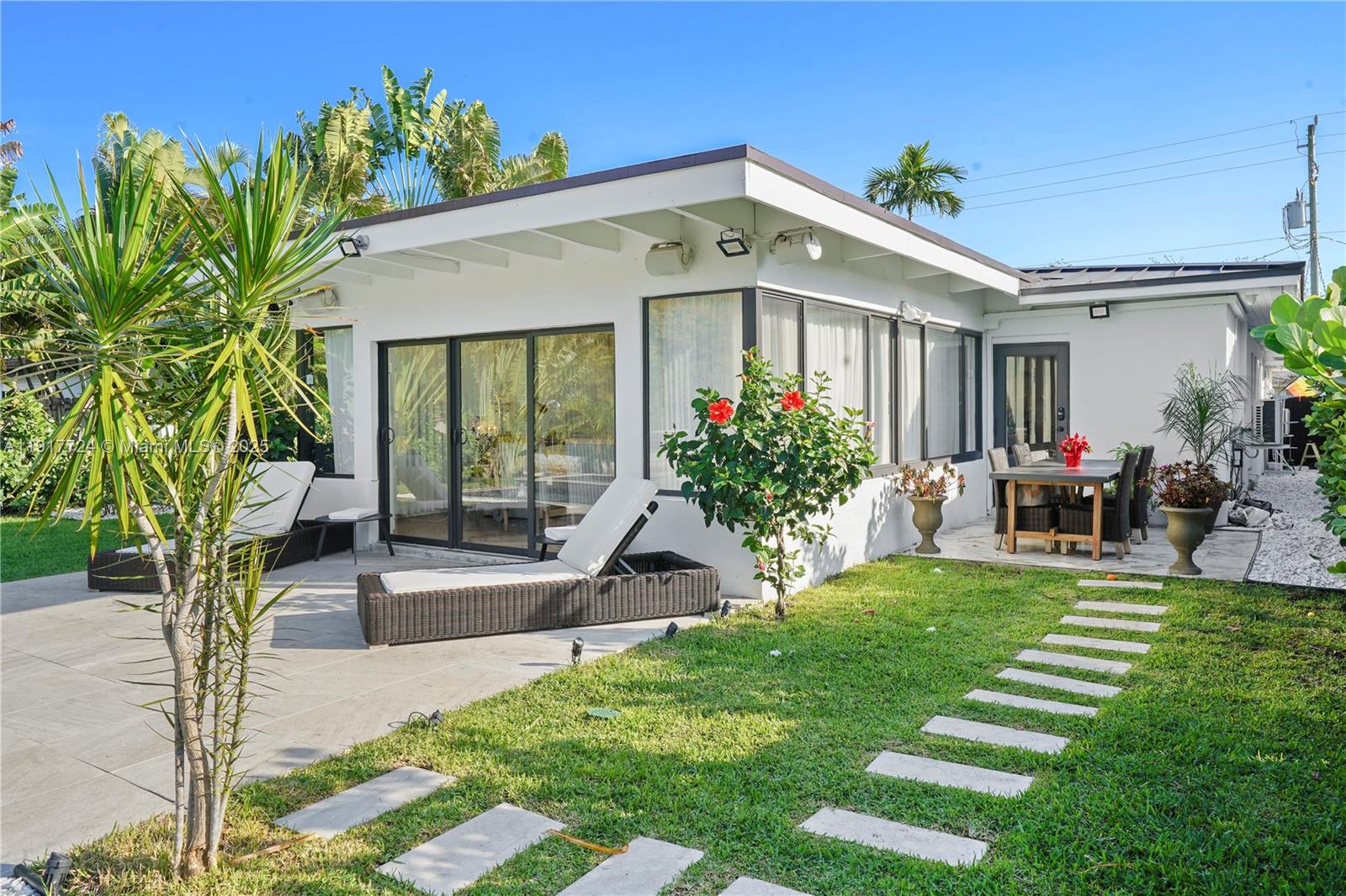 BISCAYNE POINT - Residential Lease