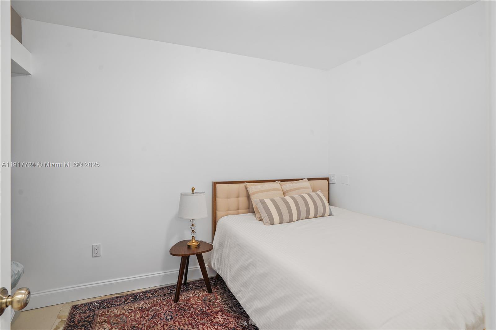 BISCAYNE POINT - Residential Lease