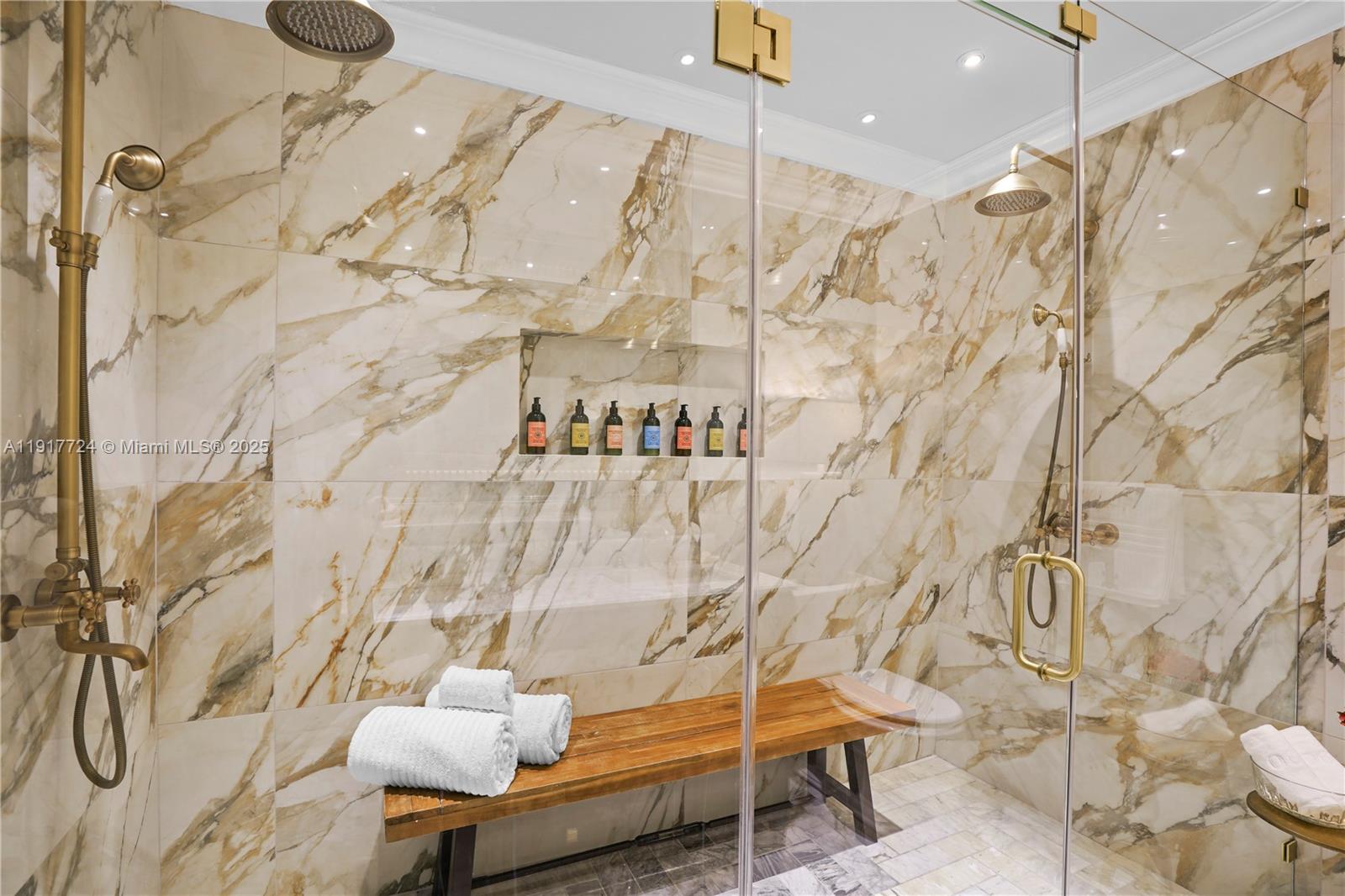 BISCAYNE POINT - Residential Lease