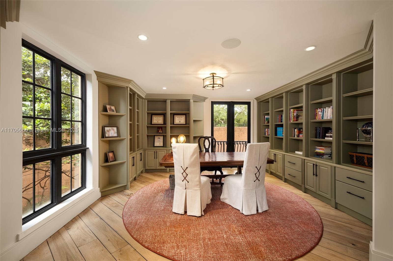 CLOISTERS ON THE BAY COND - Residential