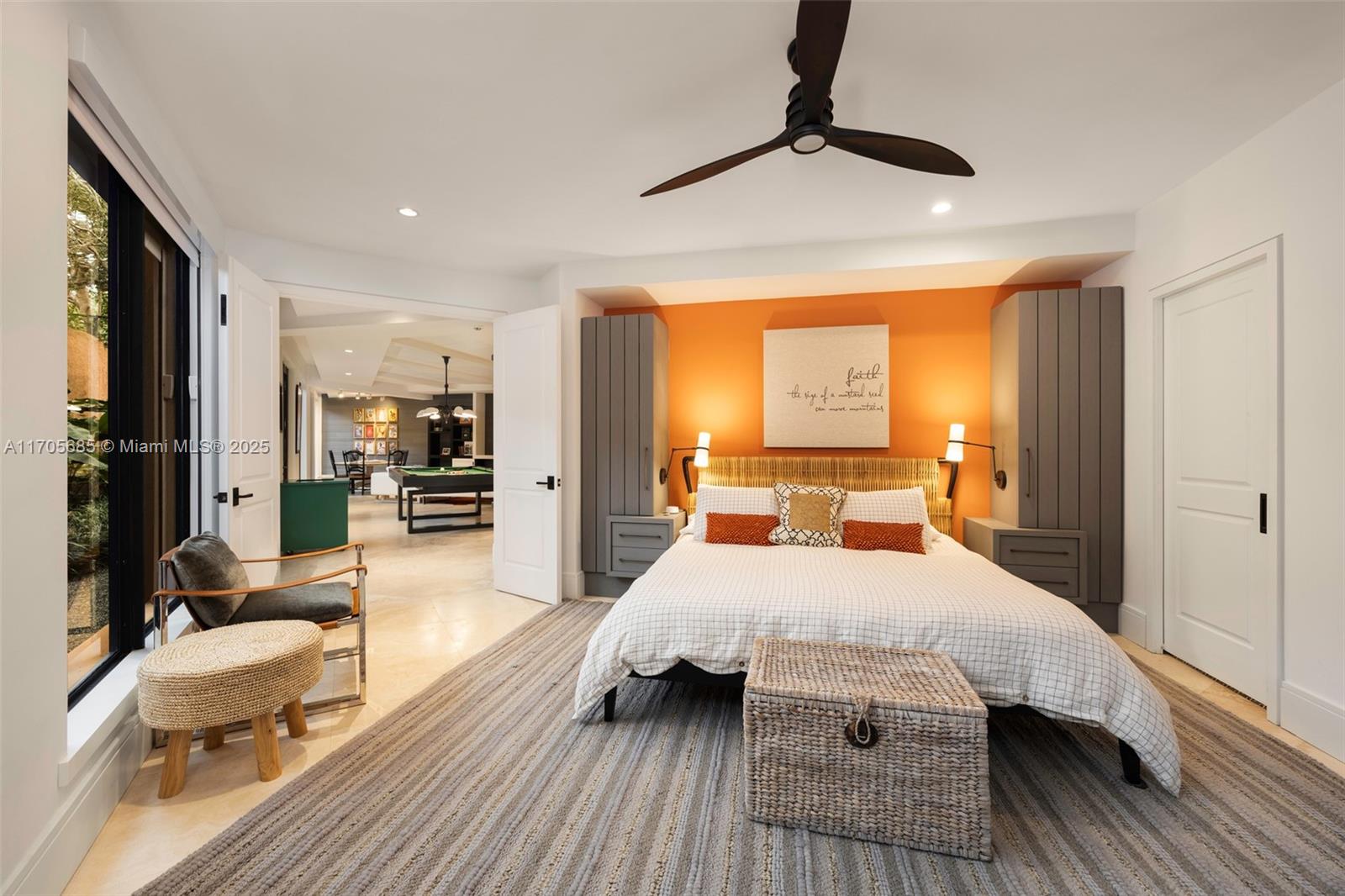 CLOISTERS ON THE BAY COND - Residential