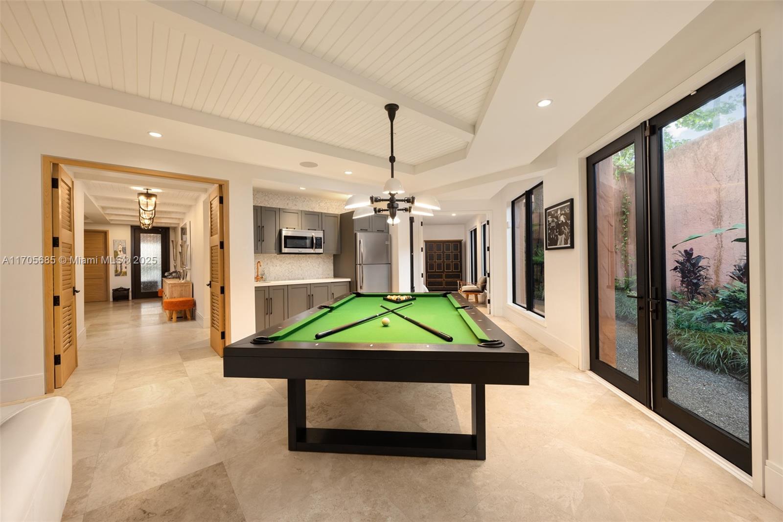 CLOISTERS ON THE BAY COND - Residential