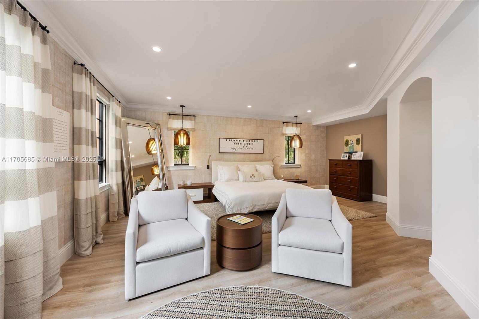 CLOISTERS ON THE BAY COND - Residential