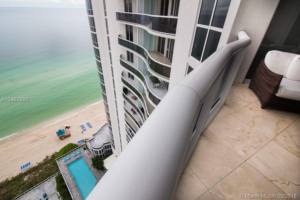 Trump Tower III - Residential Lease