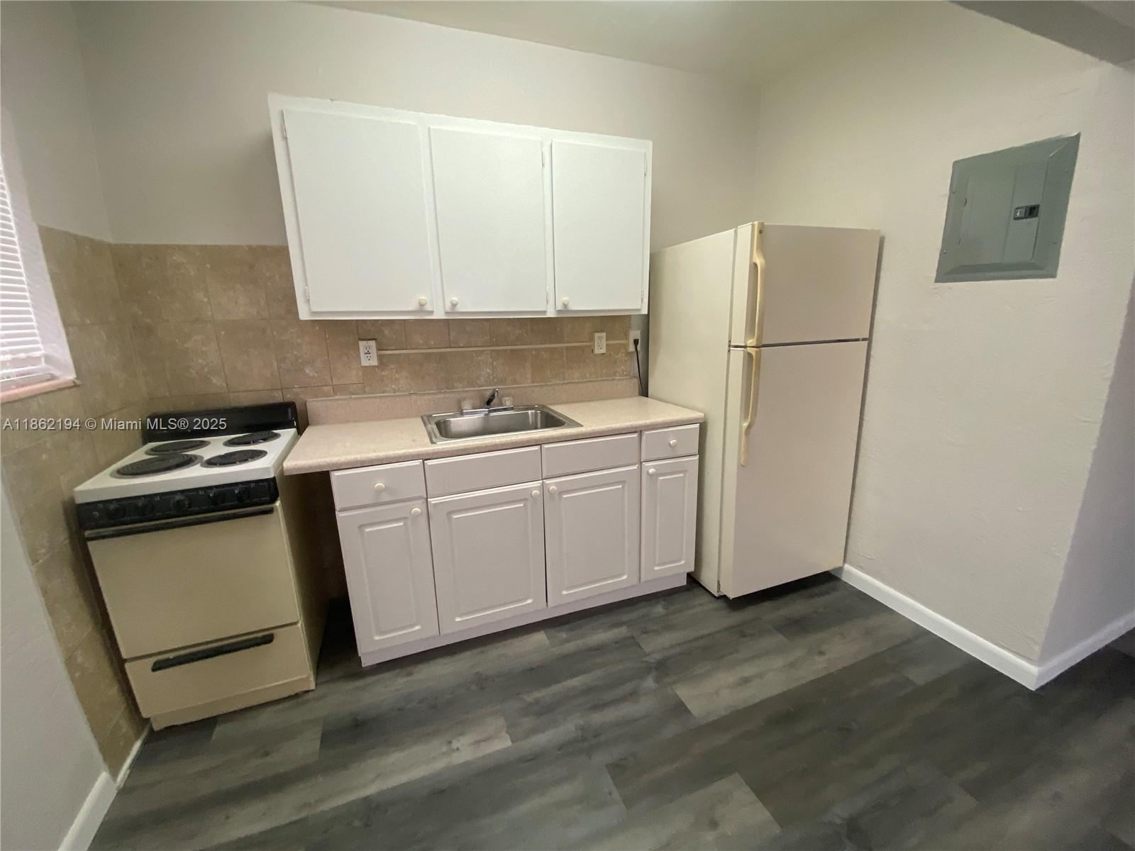 OPA LOCKA 2ND REV PLAT NO - Residential Lease