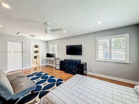 Tiny photo for 1668 Winterberry Ln, Weston, FL 33327 (MLS # A12003581)