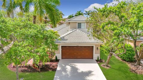 Tiny photo for 1668 Winterberry Ln, Weston, FL 33327 (MLS # A12003581)