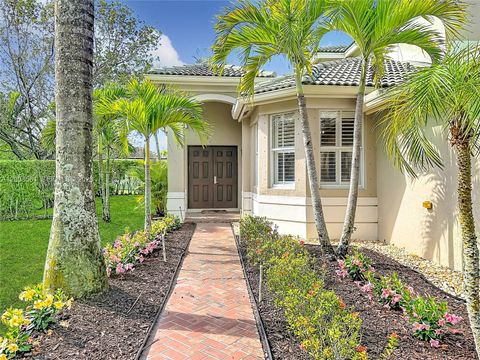 Tiny photo for 1668 Winterberry Ln, Weston, FL 33327 (MLS # A12003581)