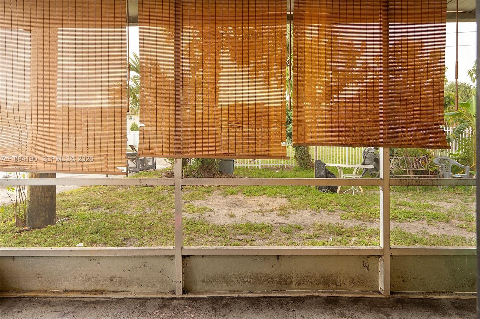 ROYAL OAKS TOWNHOUSE 12 C - Residential