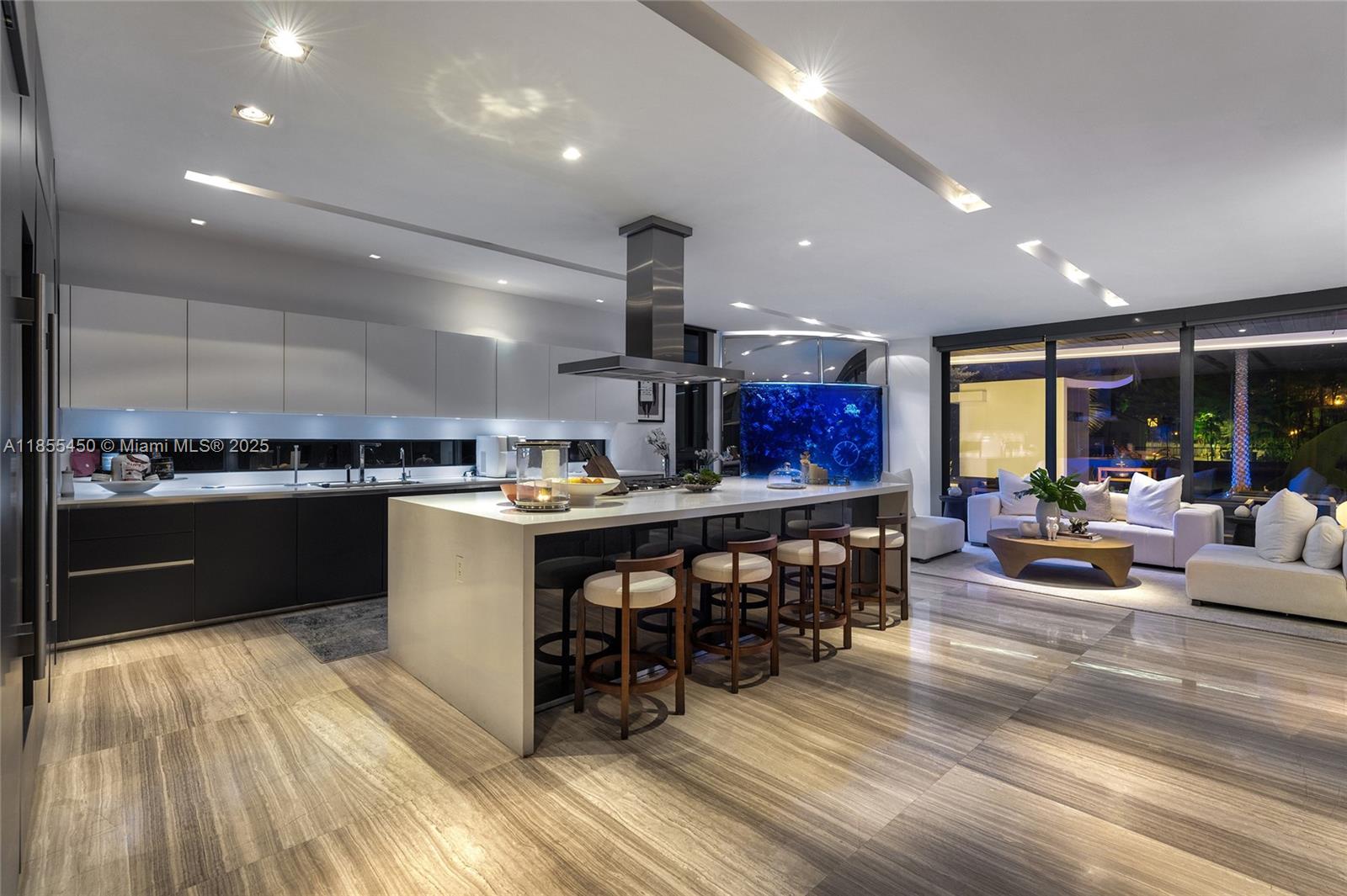 SURPRISE POINT - Residential
