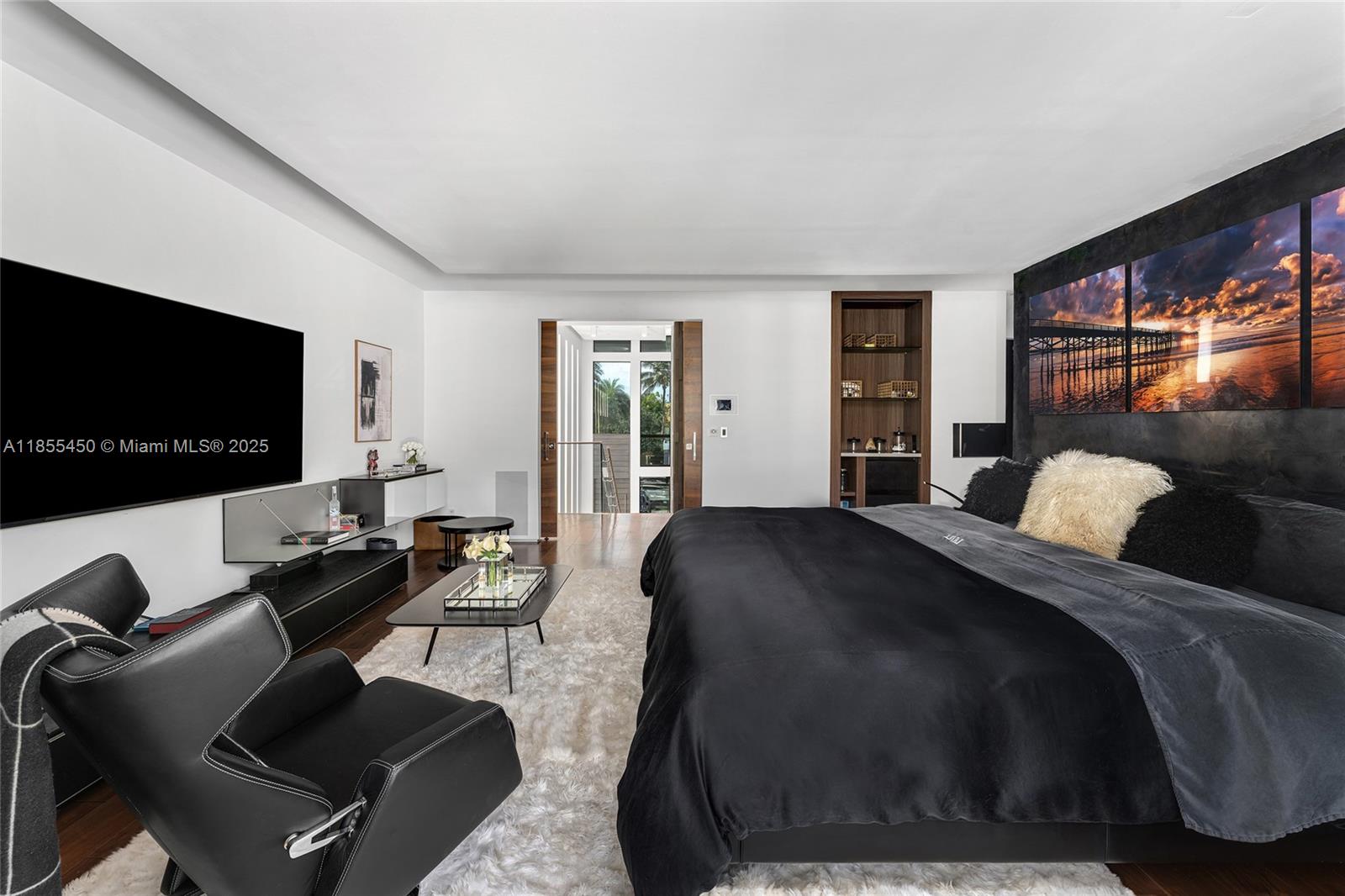 SURPRISE POINT - Residential
