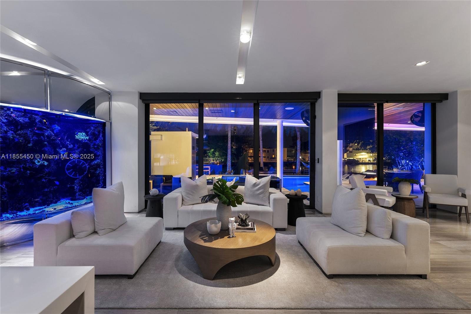 SURPRISE POINT - Residential