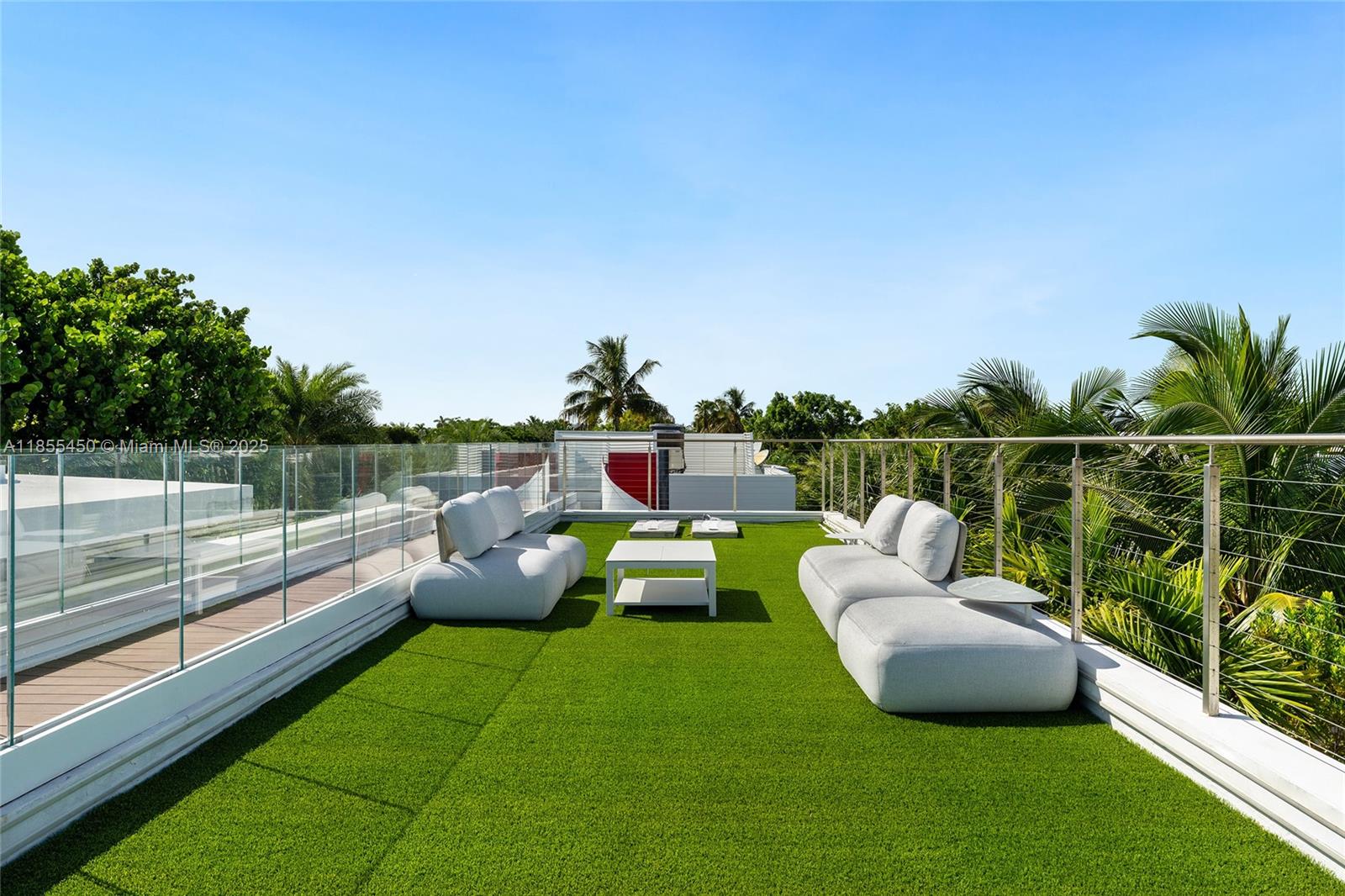 SURPRISE POINT - Residential