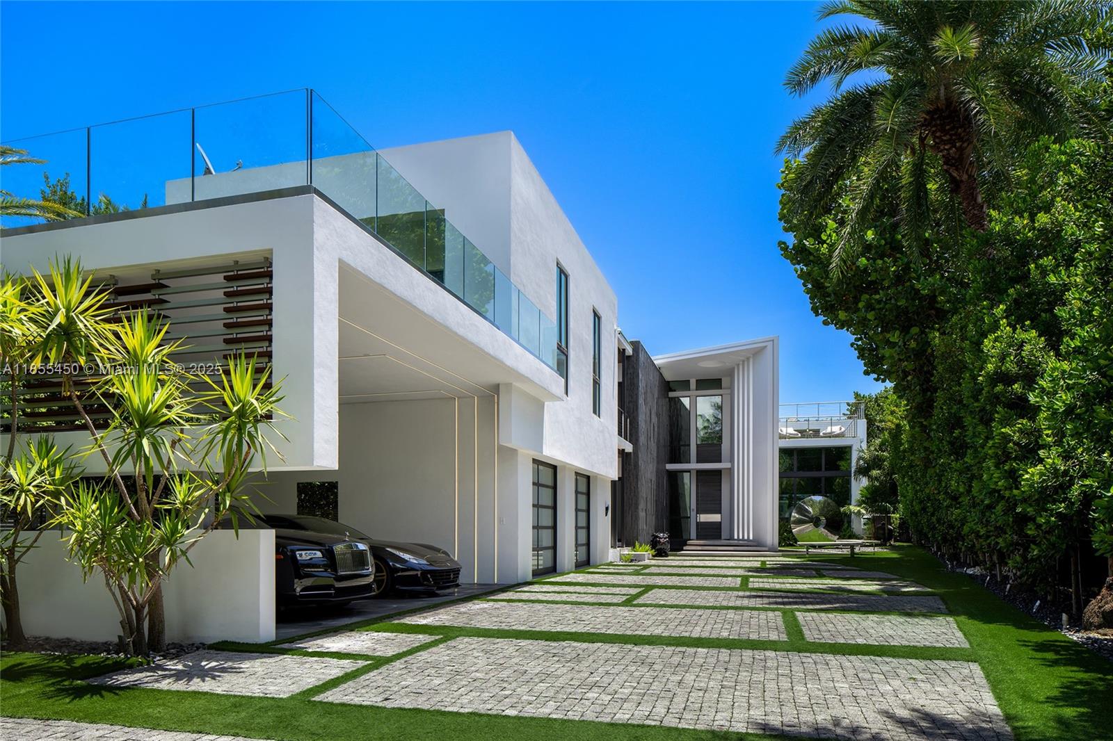 SURPRISE POINT - Residential