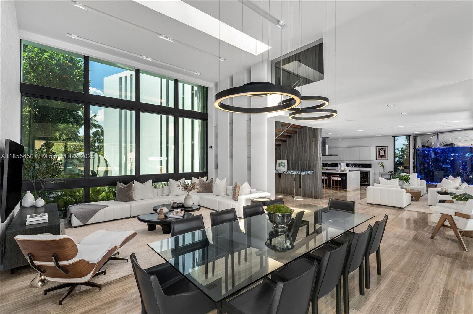 SURPRISE POINT - Residential