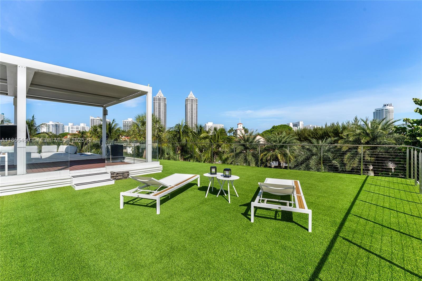 SURPRISE POINT - Residential