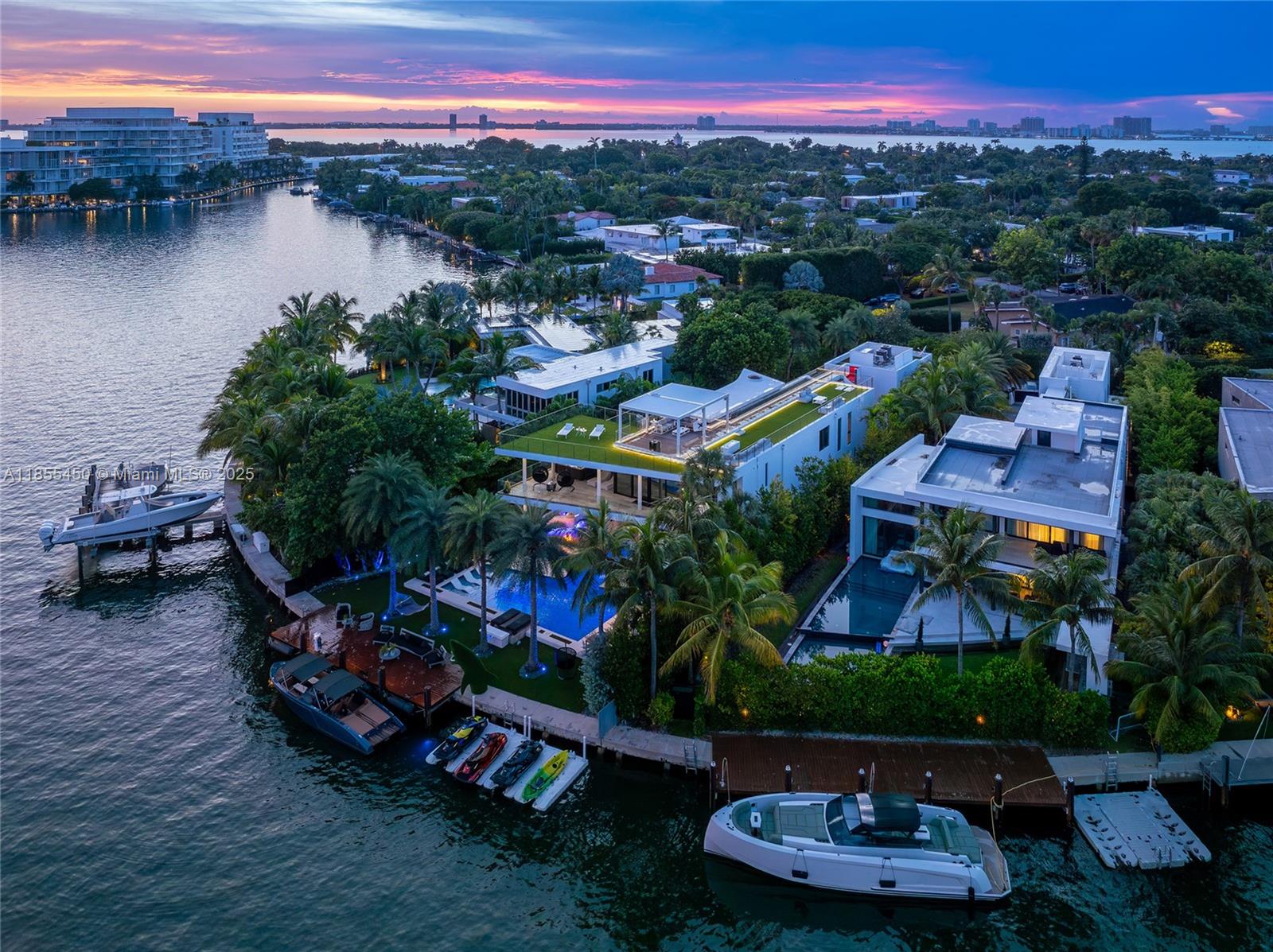 SURPRISE POINT - Residential