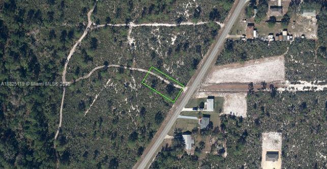 Build your dream home on this spacious 0.26-acre lot in Highlands Park Estates, Lake Placid. Nestled in a quiet neighborhood with paved roads and nearby utilities, this residential lot offers easy access to beautiful Lake Istokpoga, parks, and local amenities. No HOA and no time limit to build—ideal for investment or future home plans.