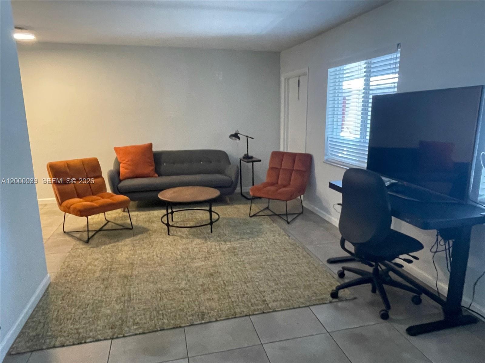 MIDDLE RIVER ESTATES - Residential Lease