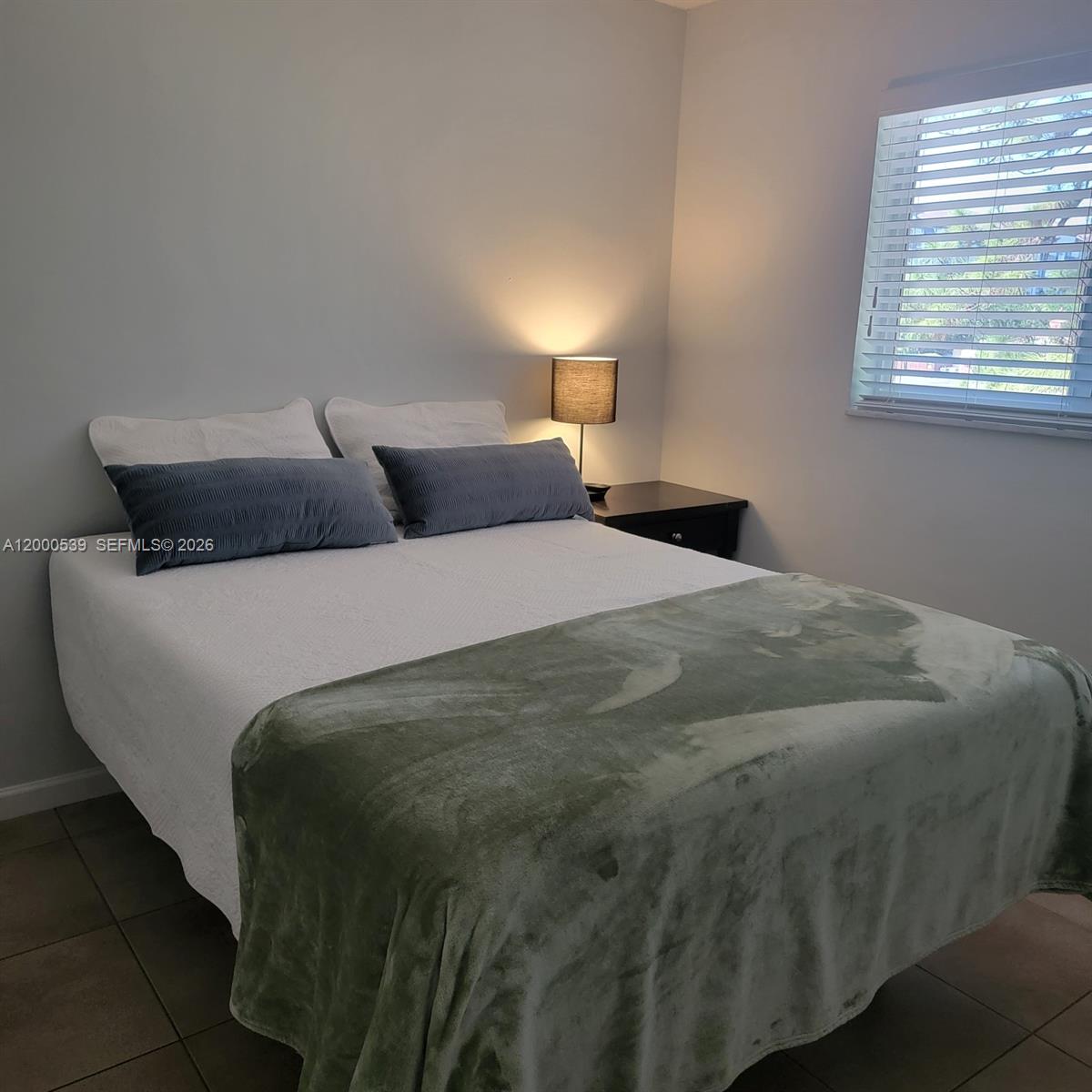 MIDDLE RIVER ESTATES - Residential Lease